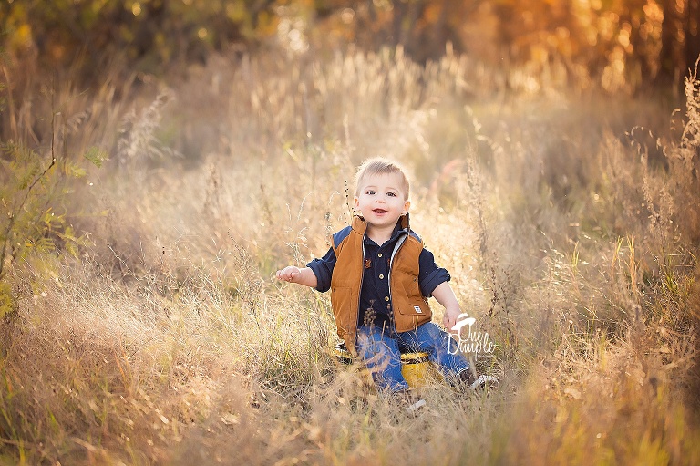 Trophy Club 1 year session outdoors with littel boy