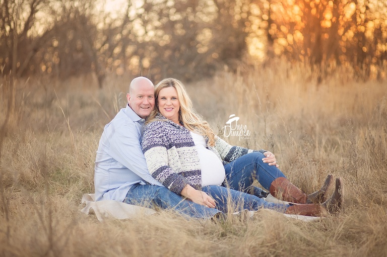 Outdoor Maternity Session 